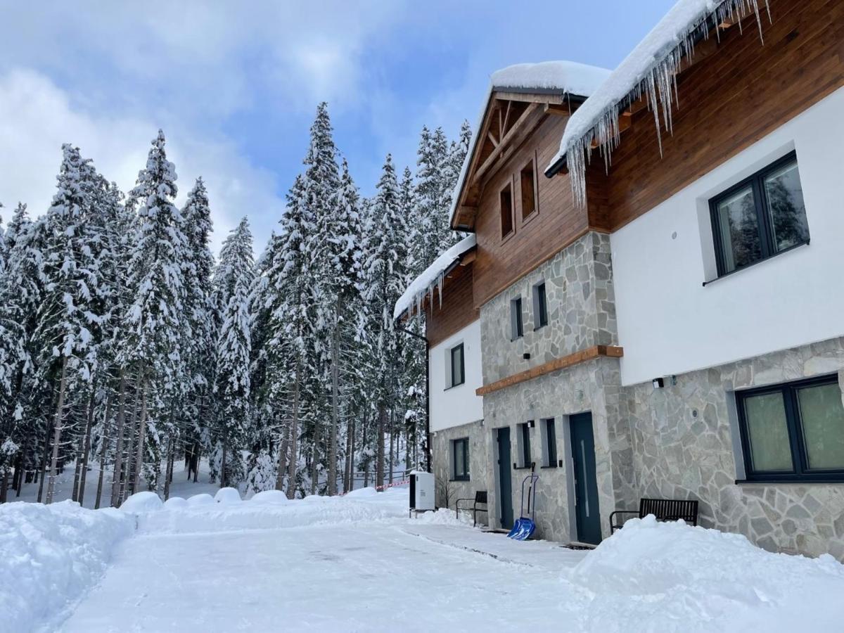 Apartmany Kellov Dom Deménvölgy Kültér fotó