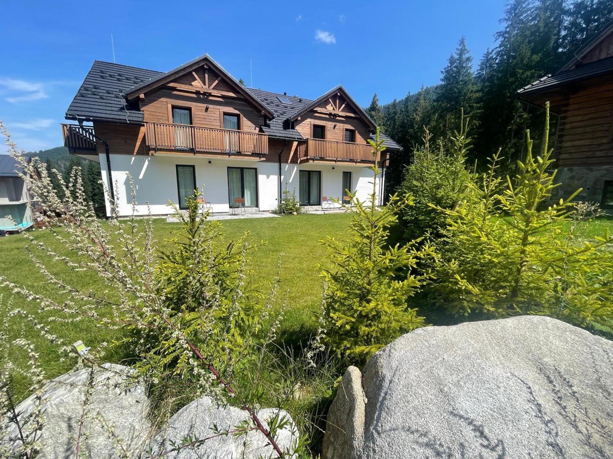 Apartmany Kellov Dom Deménvölgy Kültér fotó